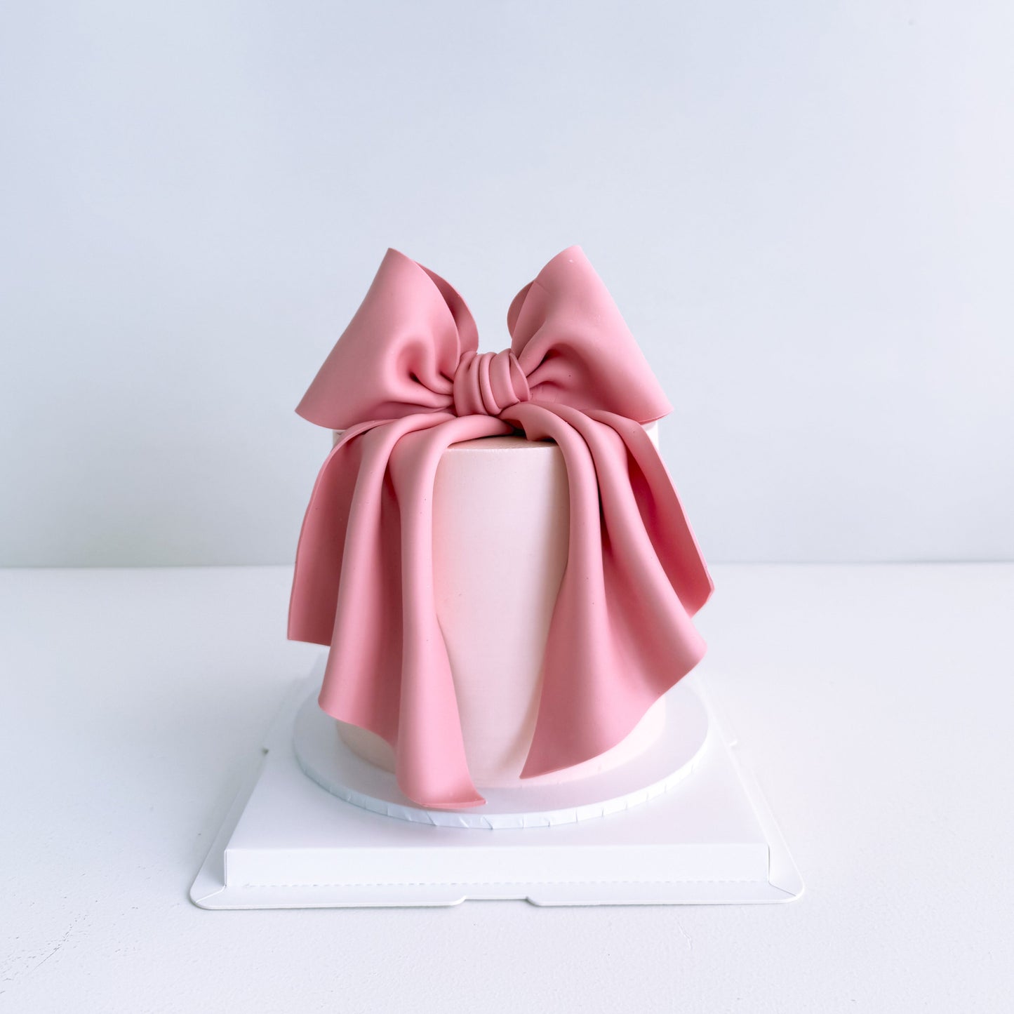 BOW CAKE 3.0 auckland cake