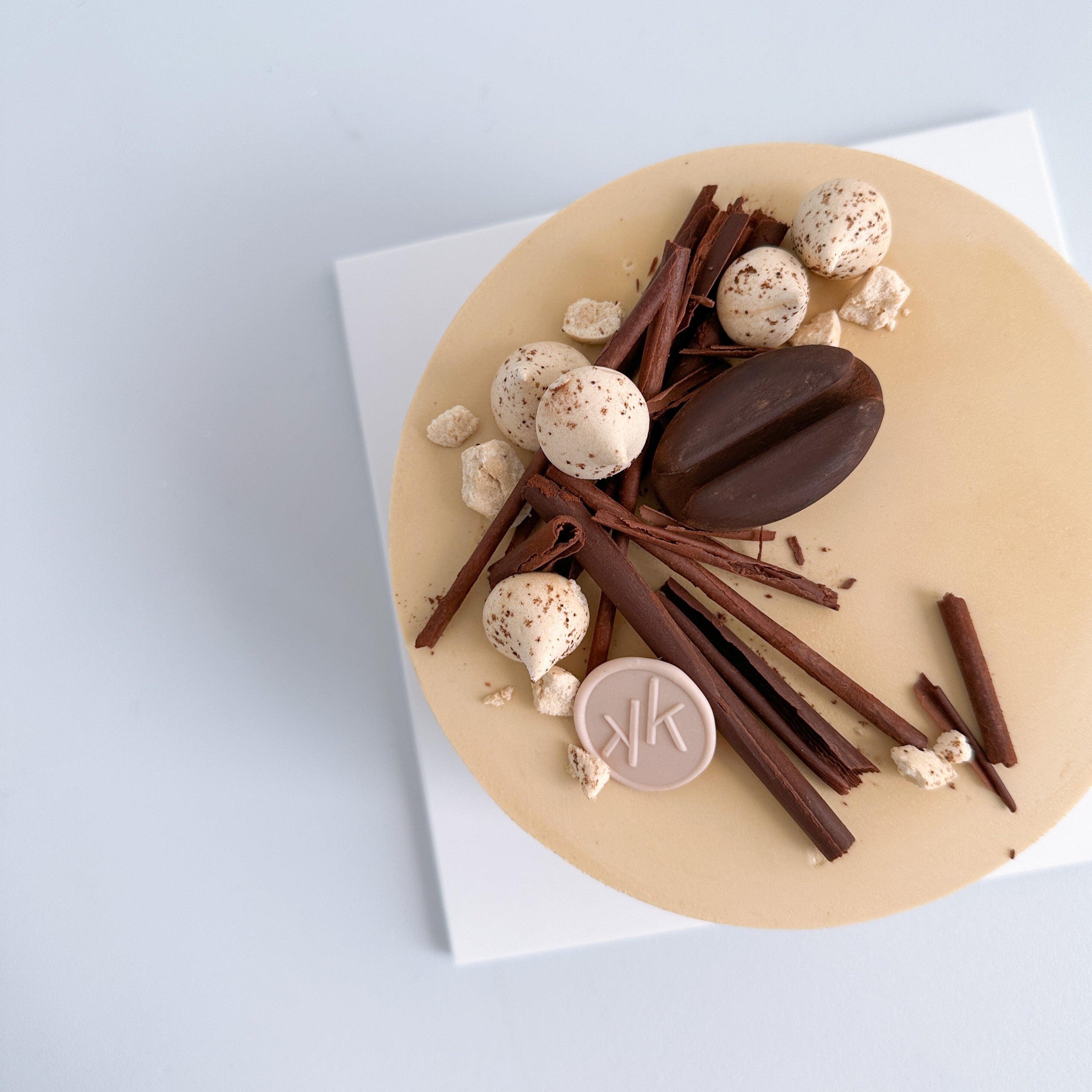 Flourless Chocolate Cake with Raspberry Sauce - The Tasteful Baker